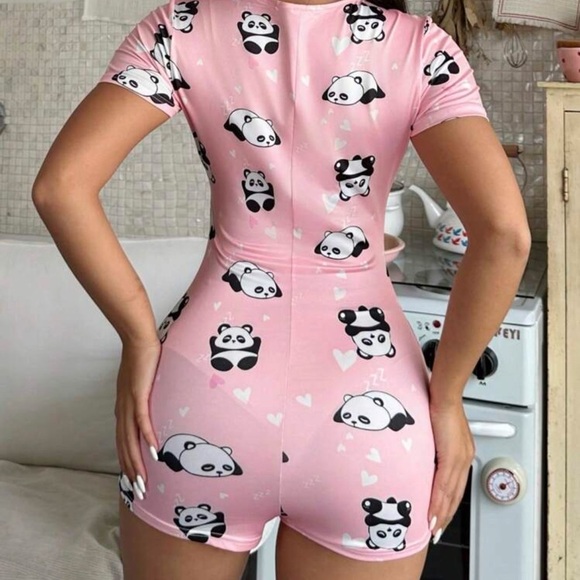 Women's Cute Panda Heart Print Pajamas - Picture 3 of 4